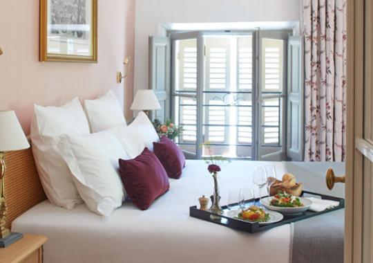 Photo credit: Antoine Schramm Château de Fonscolombe: bedroom reading lamps